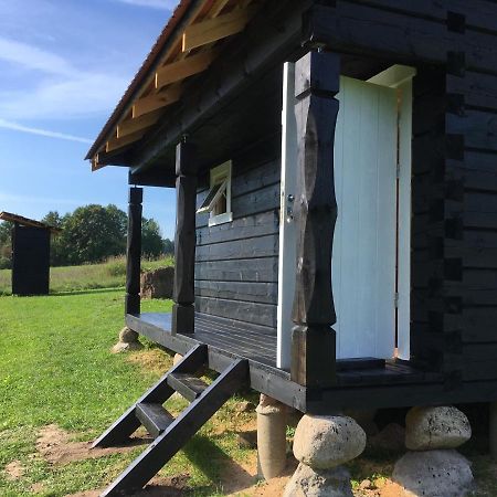Vila Migla Paseksciai Luaran gambar