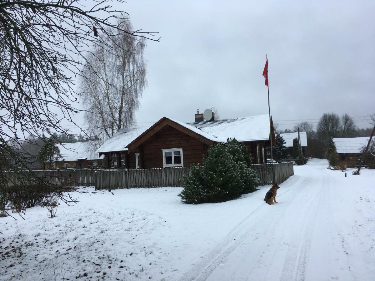 Vila Migla Paseksciai Luaran gambar