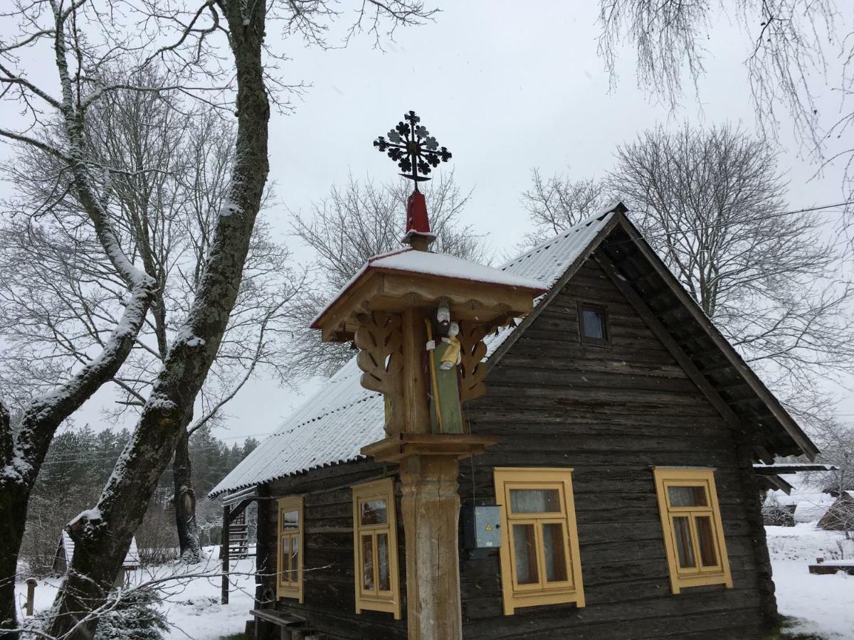 Vila Migla Paseksciai Luaran gambar