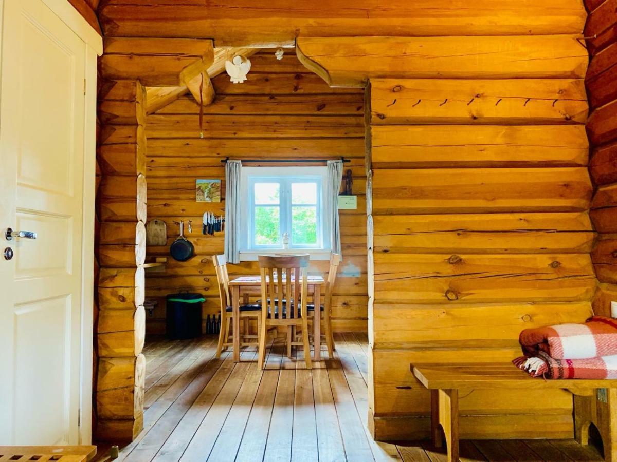 Vila Migla Paseksciai Luaran gambar