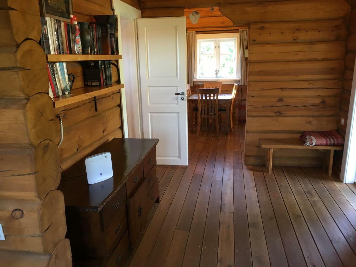 Vila Migla Paseksciai Luaran gambar